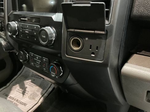 Used 2020 Ford F150 XLT w/ Equipment Group 302A Luxury image 6