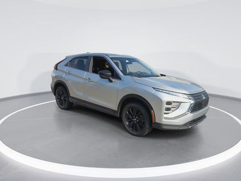 Used 2024 Mitsubishi Eclipse Cross LE AWD/4WD image 2