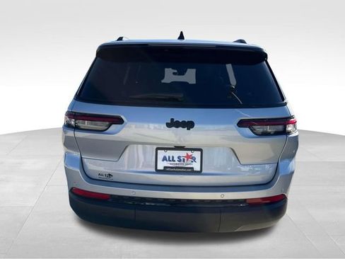 New 2025 Jeep Grand Cherokee L Altitude RWD image 6