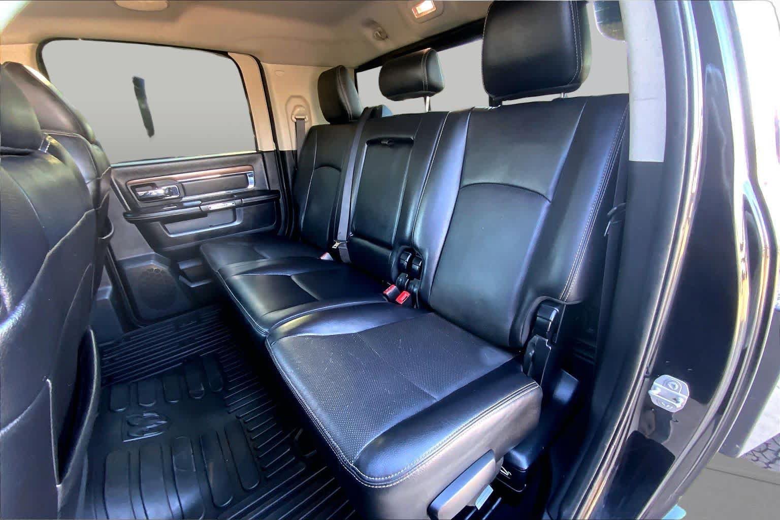 Used 2016 RAM 3500 Laramie AWD/4WD image 19