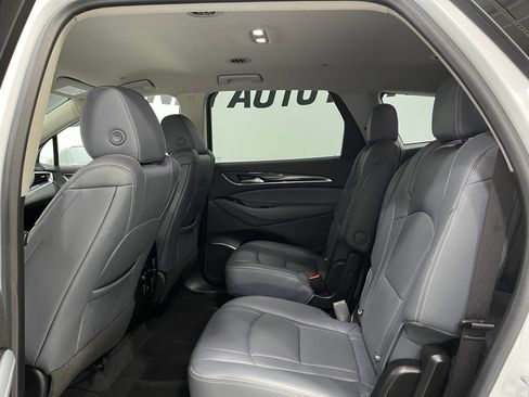 Used 2020 Buick Enclave Essence AWD/4WD image 28