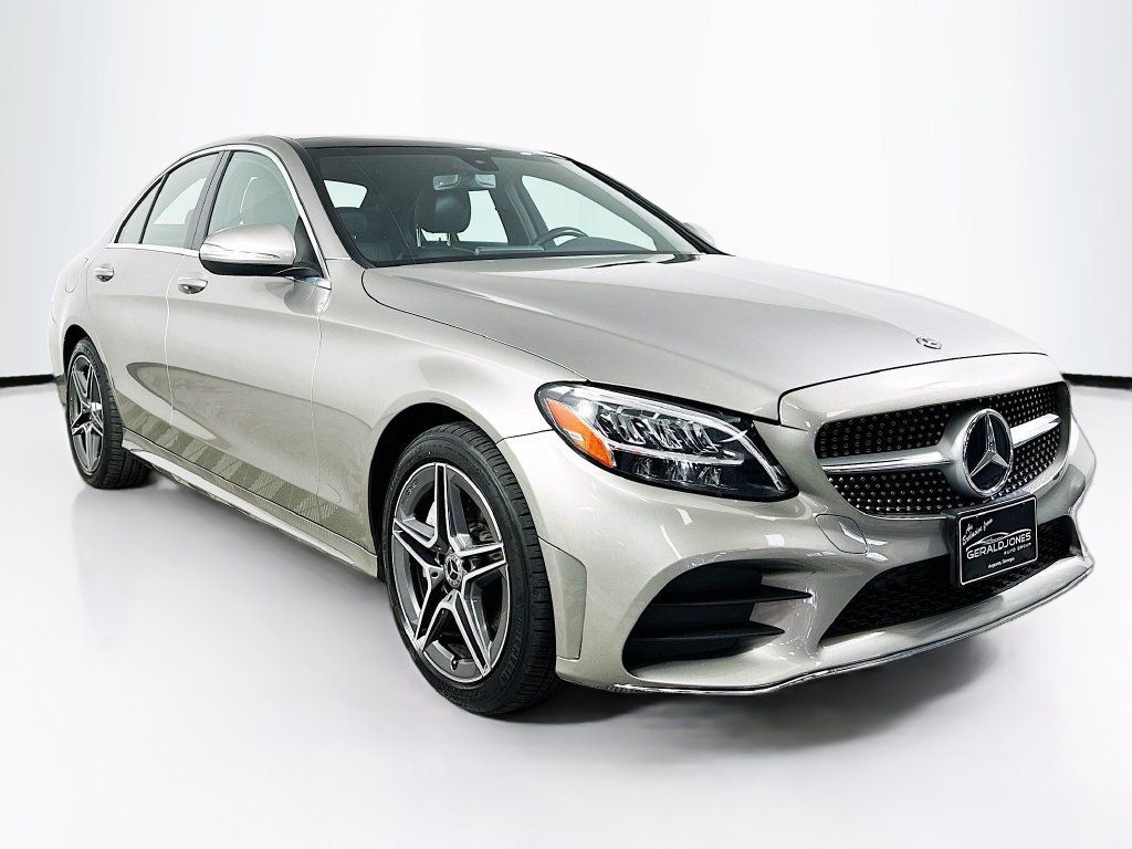 Used 2020 Mercedes-Benz C 300 4MATIC Sedan image 2