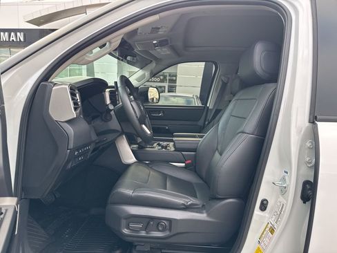 Used 2024 Toyota Tundra Limited image 18