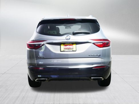 Used 2018 Buick Enclave Essence w/ Trailering Package AWD/4WD image 6