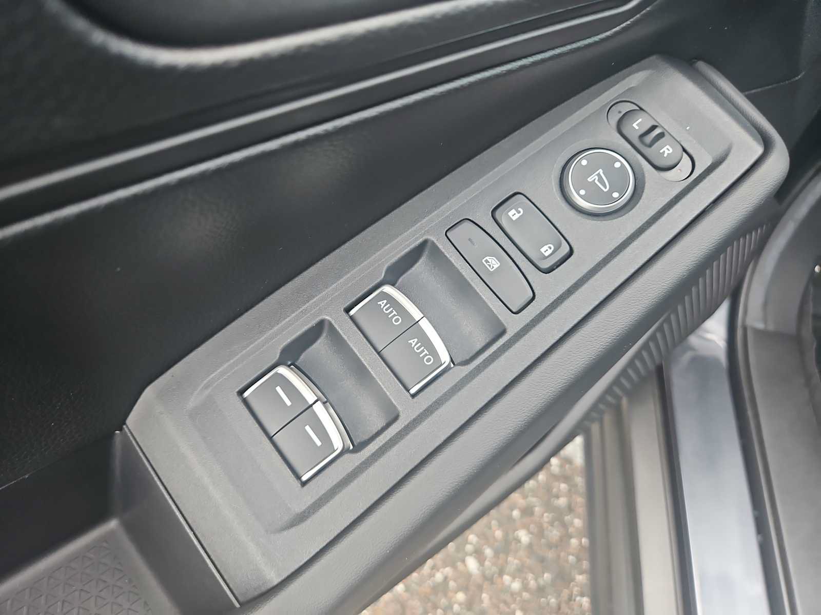 Certified 2025 Honda Accord LX image 15
