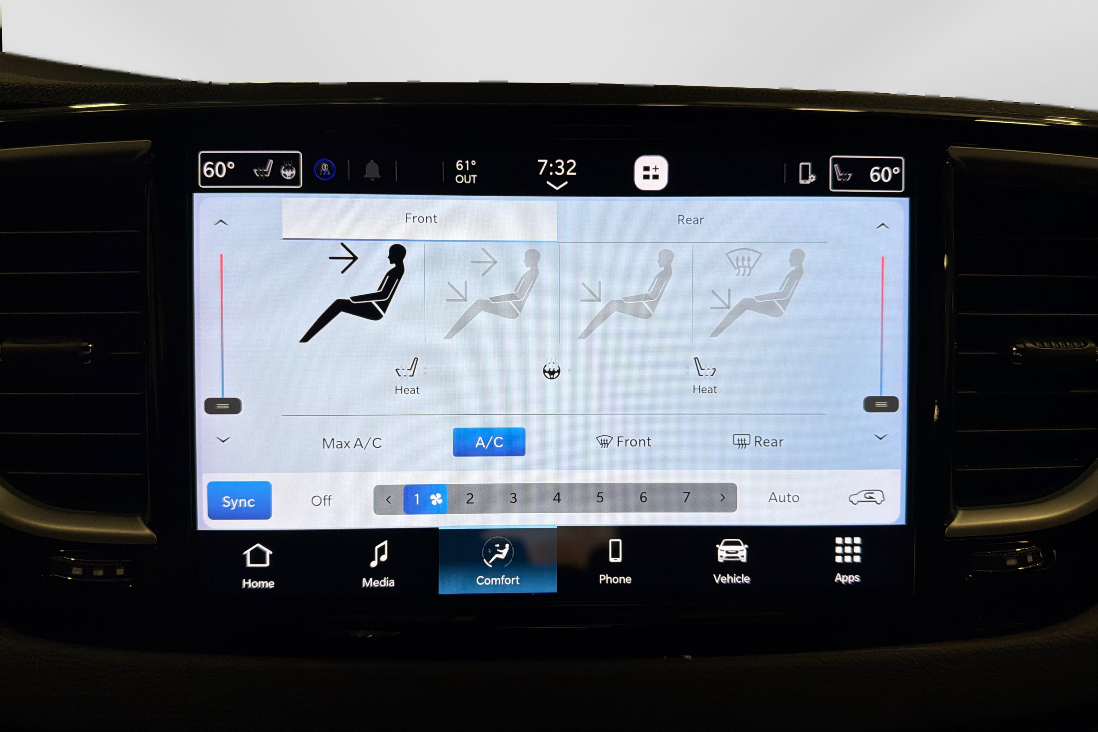 Used 2026 Chrysler Pacifica Select FWD image 31