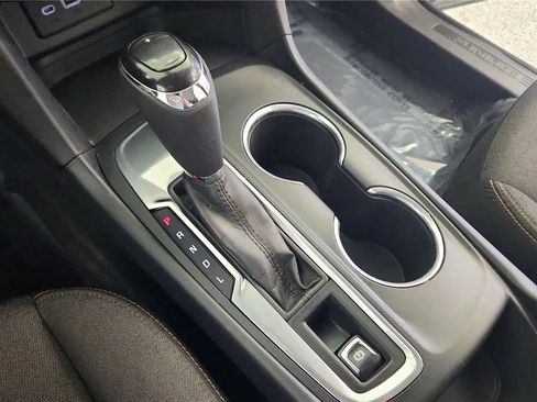 Used 2019 Chevrolet Equinox LT image 27