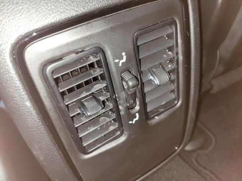 Used 2023 Dodge Durango GT AWD/4WD image 32