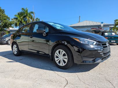 Used 2025 Nissan Versa S w/ Trunk Package