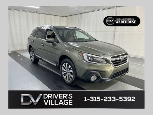 Used 2018 Subaru Outback 3.6R Touring AWD/4WD image 1