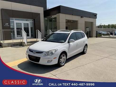Used 2012 Hyundai Elantra FWD image 1