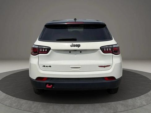 Used 2019 Jeep Compass Trailhawk AWD/4WD image 6