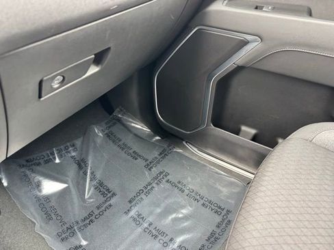 Used 2023 Chevrolet Silverado 1500 LT image 16