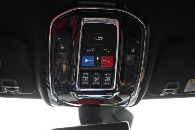 Used 2022 Jeep Grand Cherokee Summit AWD/4WD image 10