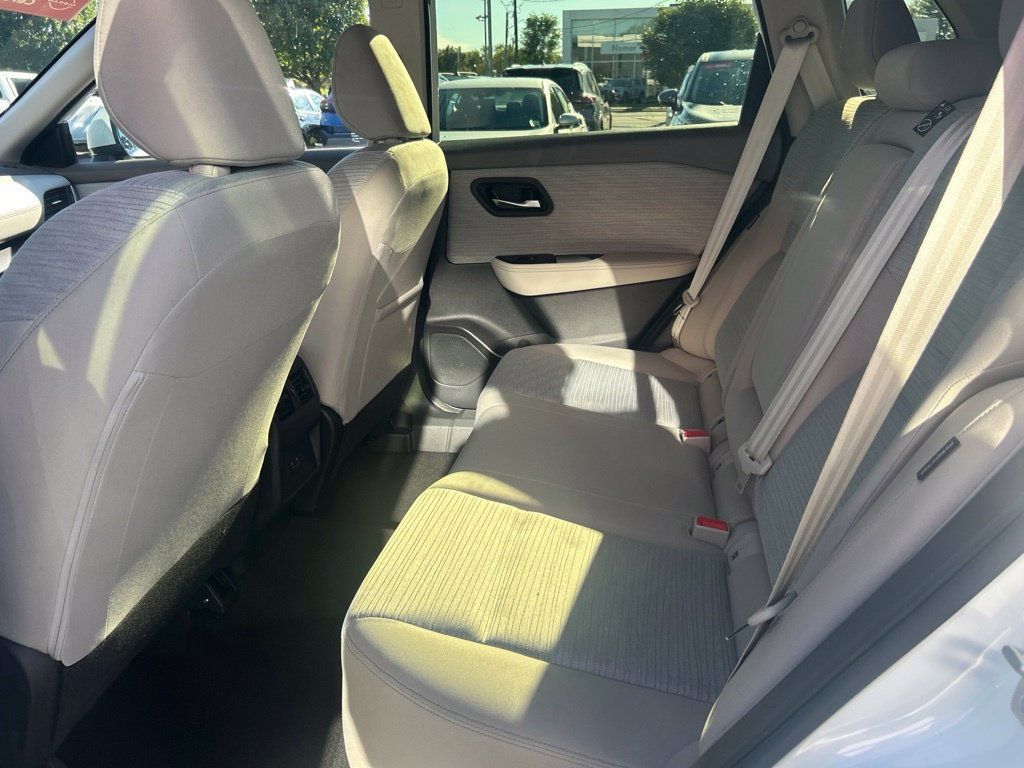 Certified 2023 Nissan Rogue SV AWD/4WD image 20