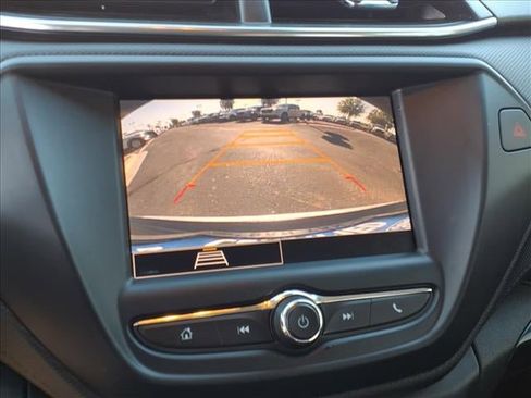 Used 2021 Chevrolet TrailBlazer LT image 27