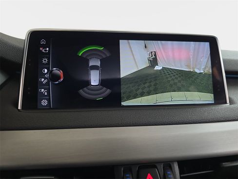 Used 2017 BMW X5 xDrive35d image 26