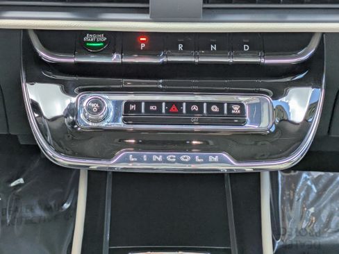 Used 2025 Lincoln Corsair Reserve FWD image 18