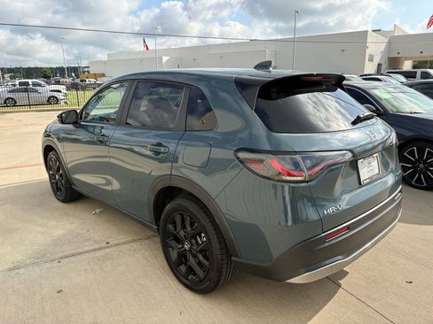 Certified 2024 Honda HR-V Sport image 6