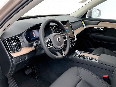 New 2026 Volvo XC90 B5 Plus image 28