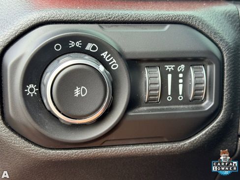 Used 2021 Jeep Wrangler Unlimited Rubicon AWD/4WD image 18