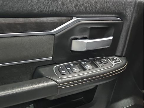 Used 2024 RAM 2500 Big Horn w/ Bed Utility Group AWD/4WD image 9