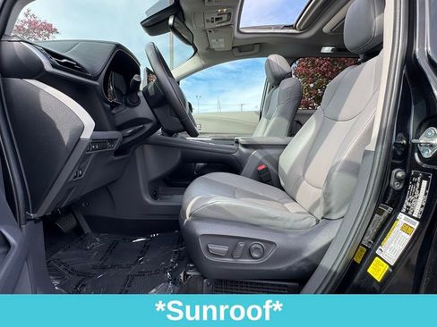 Used 2021 Toyota Sienna XLE w/ XLE Plus Package image 14