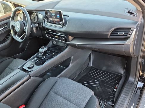 Used 2023 Nissan Rogue SV AWD/4WD image 18