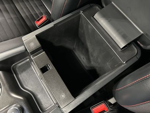 Certified 2025 Ford Explorer ST-Line w/ ST-Line Street Pack image 26