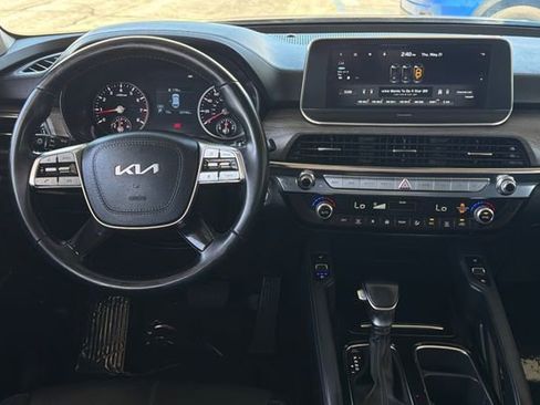 Used 2022 Kia Telluride EX w/ EX Premium Package FWD image 17