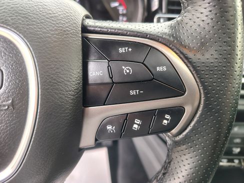 Certified 2024 Dodge Durango SXT image 33