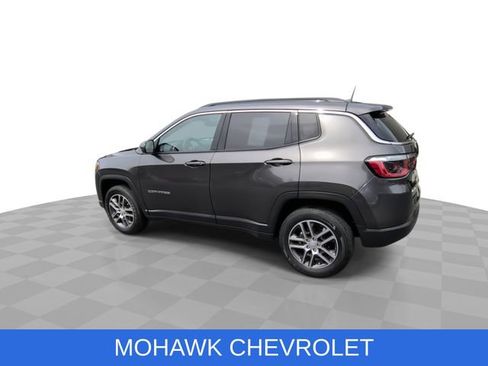 Used 2020 Jeep Compass Latitude AWD/4WD image 7