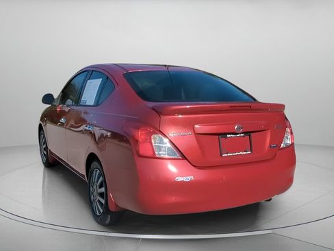 Used 2014 Nissan Versa SV FWD image 23