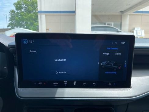 Used 2025 Ford Maverick XL FWD image 21