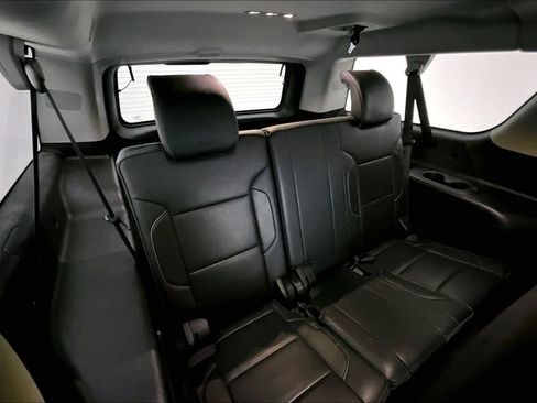 Used 2018 GMC Yukon XL Denali image 37