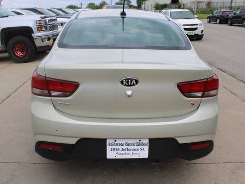 Used 2018 Kia Rio S FWD image 2
