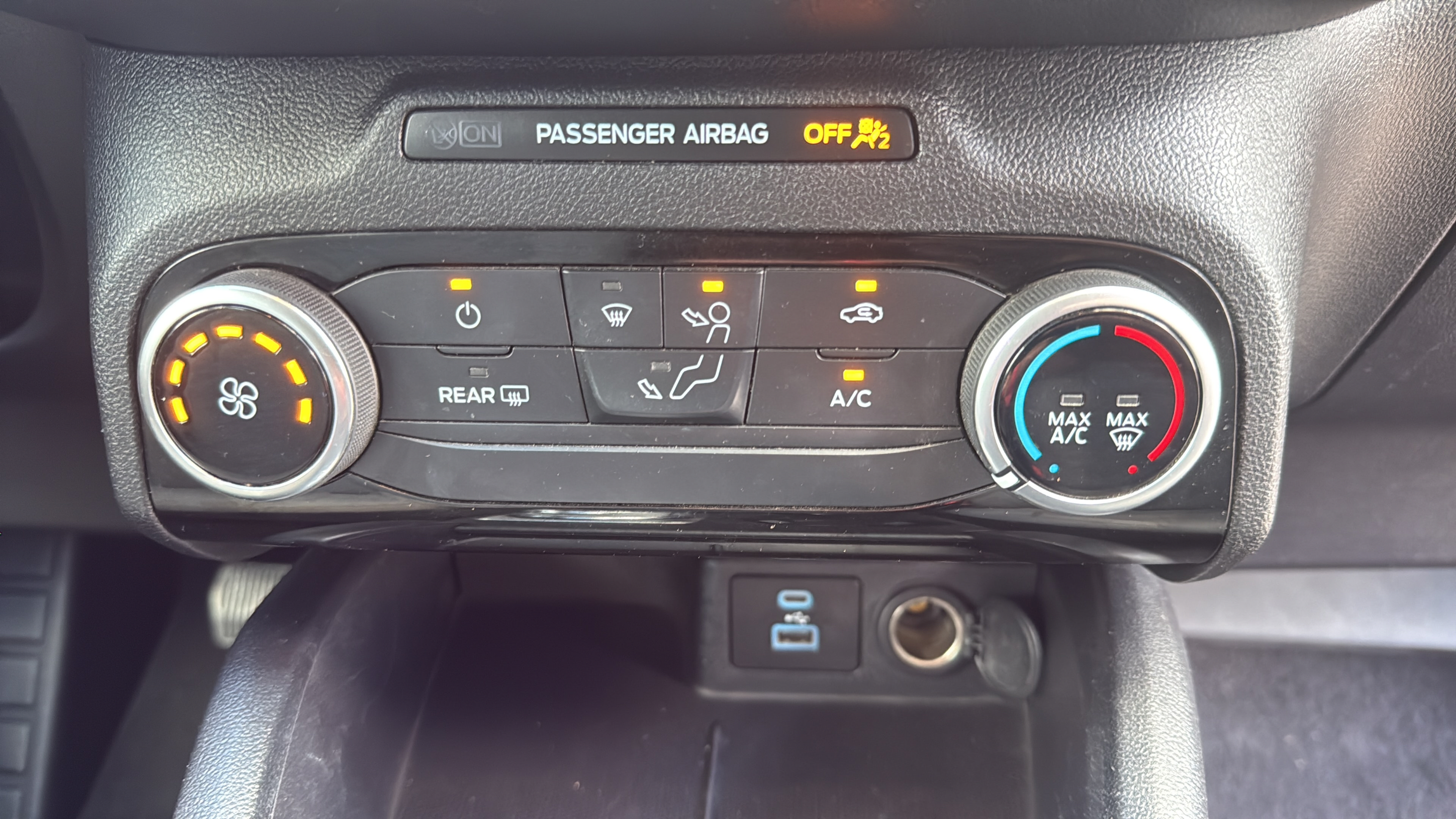 Used 2022 Ford Escape SE AWD/4WD image 28