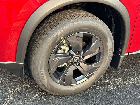New 2026 Nissan Rogue SV AWD/4WD image 8