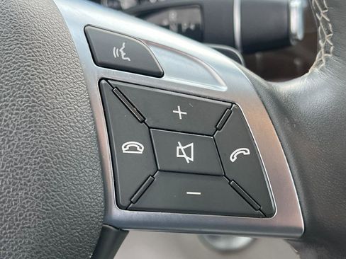 Used 2015 Mercedes-Benz GL 320 GL350 BlueTEC w/ Premium I Package image 38