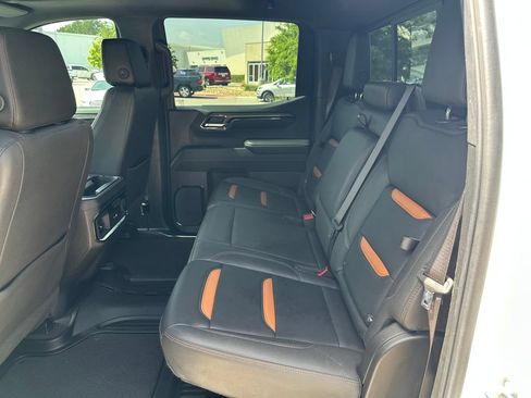 Used 2023 GMC Sierra 1500 AT4 w/ AT4 Premium Package AWD/4WD image 37
