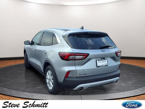 Used 2023 Ford Escape Active w/ Tech Pack #1 FWD image 3