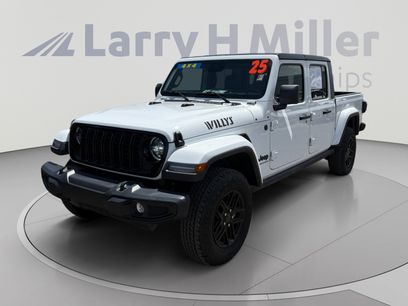 Used 2025 Jeep Gladiator Sport