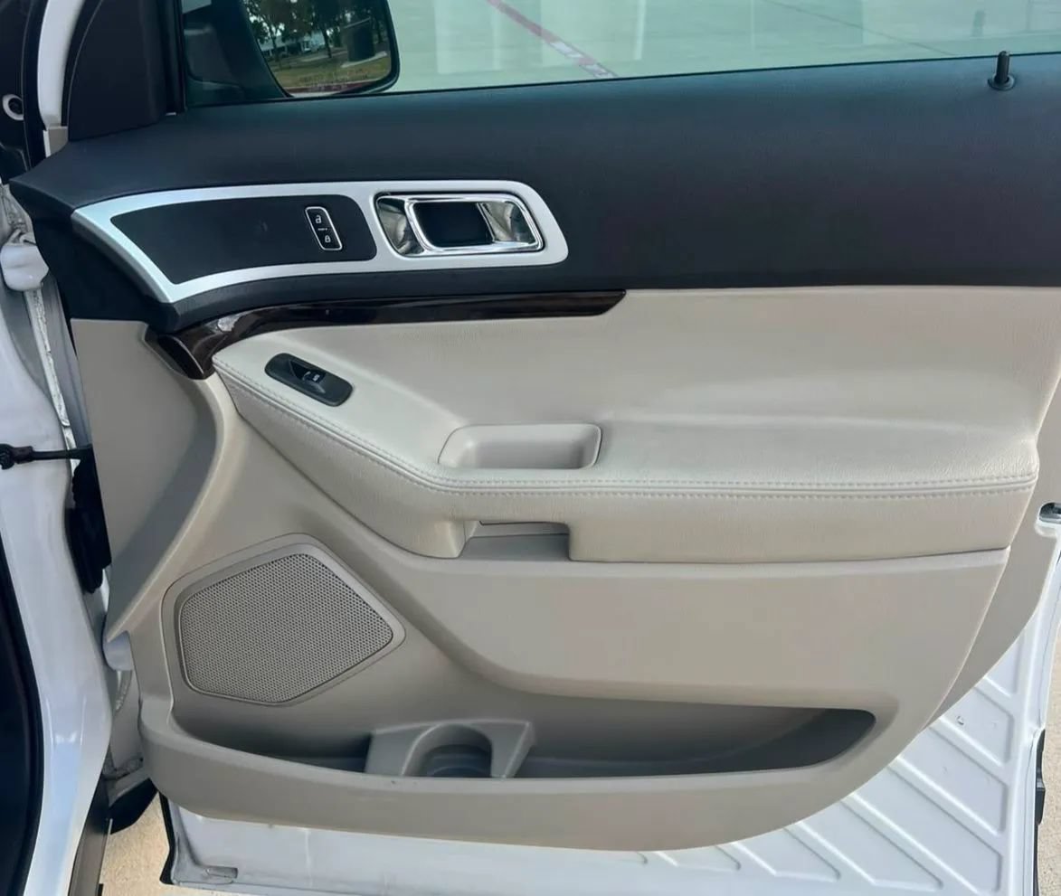 Used 2012 Ford Explorer Limited FWD image 19