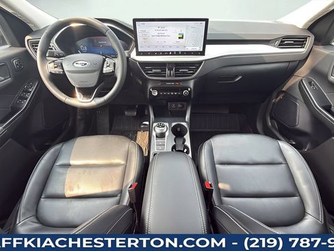 Used 2023 Ford Escape Platinum AWD/4WD image 40