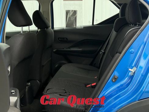 Used 2022 Nissan Kicks S FWD image 12