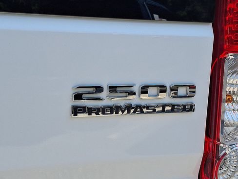Used 2025 RAM ProMaster 2500 w/ U-Haul Equipment Group FWD image 22