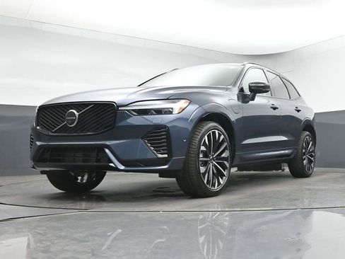 New 2026 Volvo XC60 T8 Ultra w/ Climate Package PRO AWD/4WD image 38