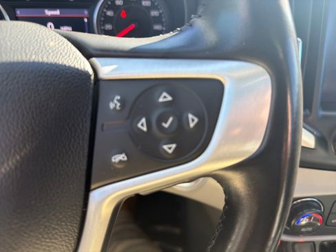 Used 2020 GMC Terrain SLT w/ Preferred Package image 16