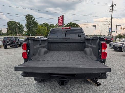 Used 2015 GMC Sierra 2500 Denali AWD/4WD image 25