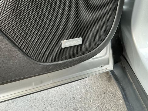 Used 2019 GMC Acadia SLE w/ LPO, Floor Liner Package FWD image 9